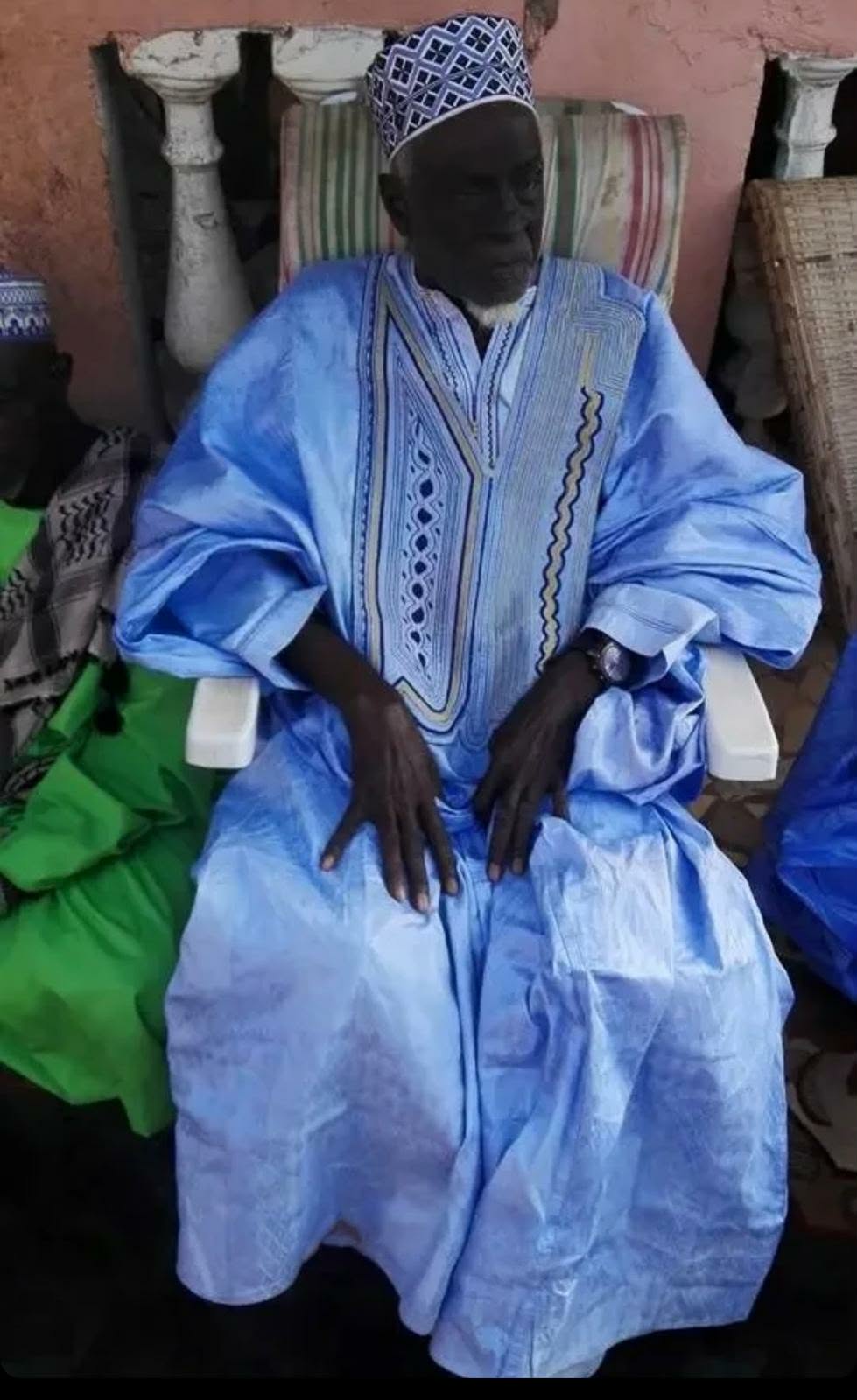 Maître Madiiya, marabout traditionnel africain intervenant à Grenoble et en Isère